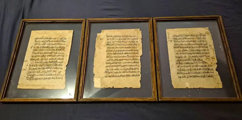 خریدار کتاب خطی قدیمی در تهران؛ کارشناسی نسخه‌های خطی