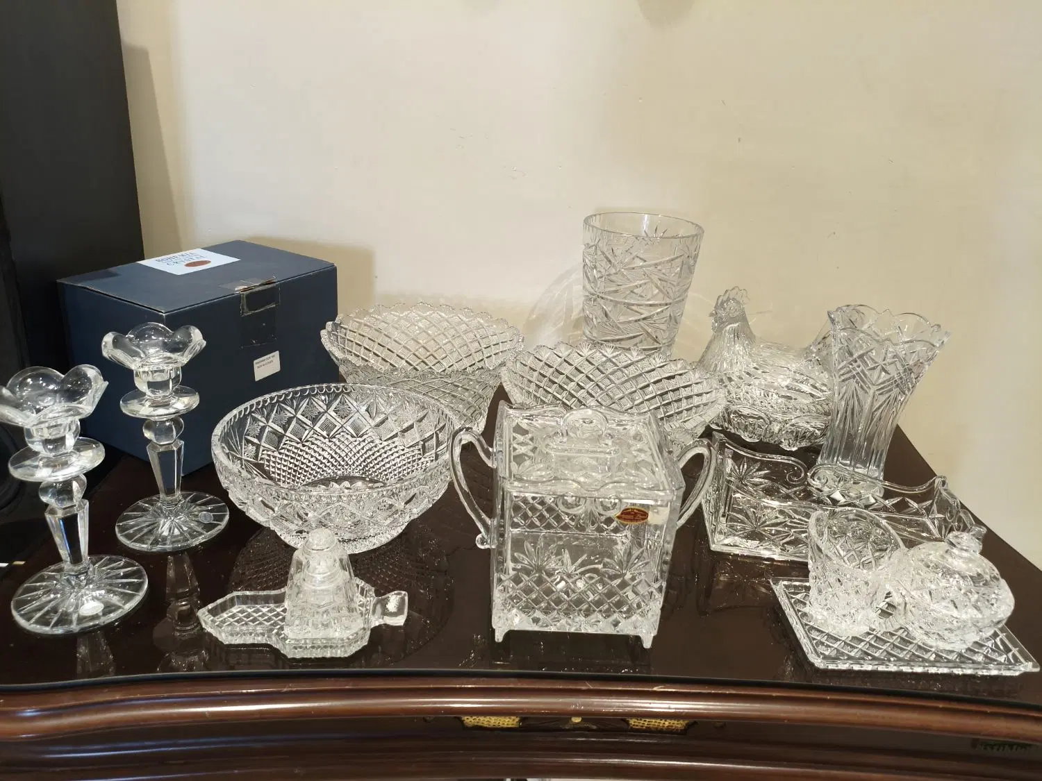 خریدار سرویس کریستال دست دوم در تهران و کارشناسی کریستال قدیمی