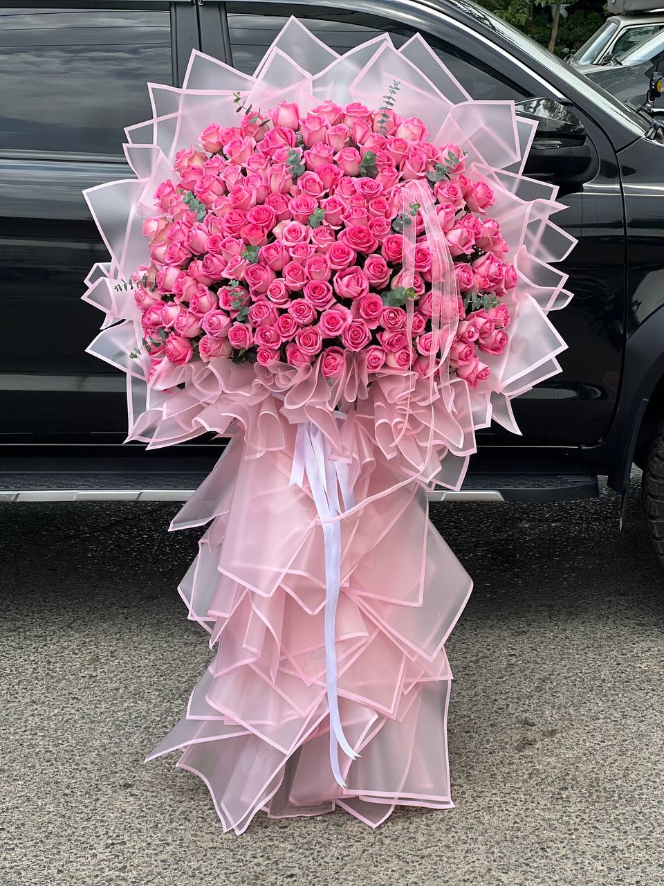 دسته گل ایستاده رز